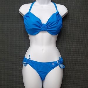 Body Glove 👙 bikini Medium top and bottom